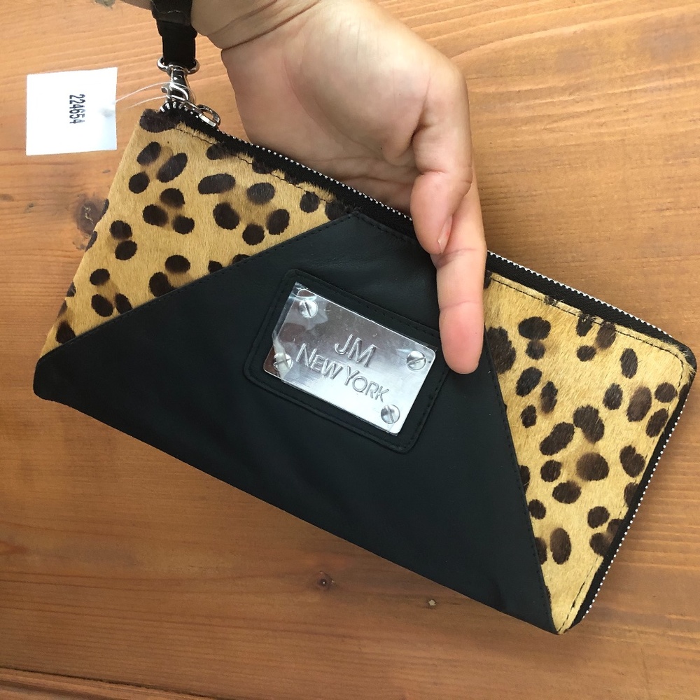 New JM New York Clutch/Wristlet Wallet Leather